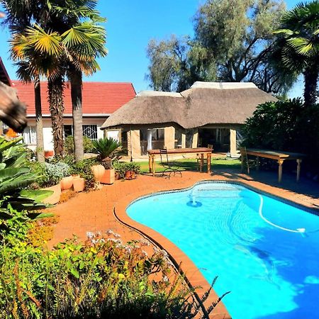 Sun And Stars Hotel Benoni Bagian luar foto